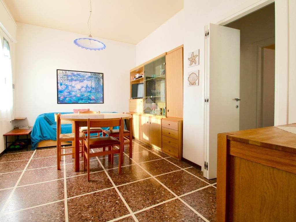 appartamento in vendita a Jesolo in zona Lido
