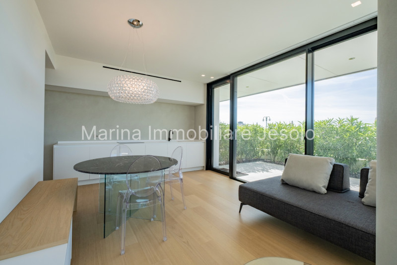 appartamento in vendita a Jesolo in zona Lido