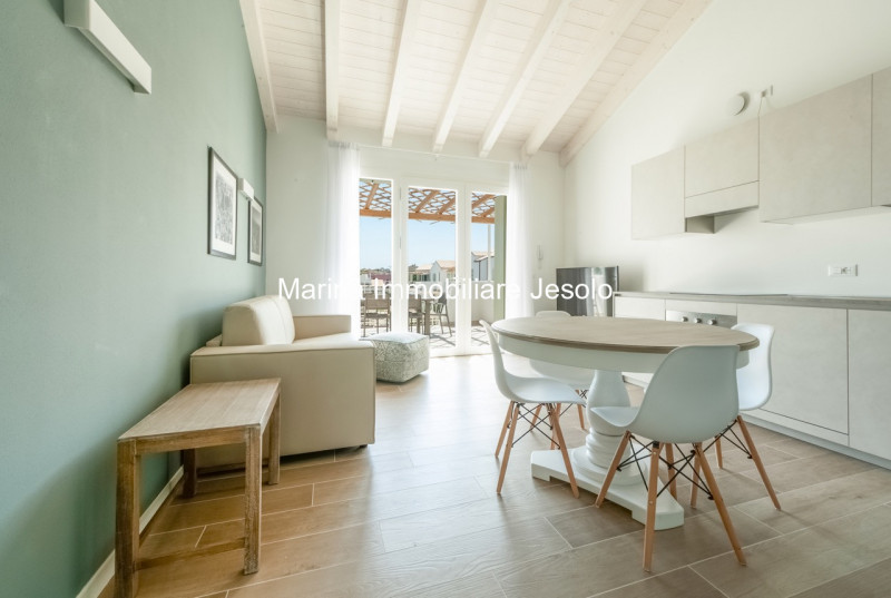 appartamento in vendita a Jesolo in zona Lido