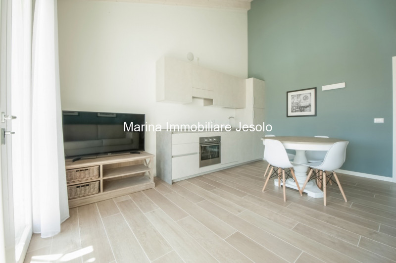 appartamento in vendita a Jesolo in zona Lido