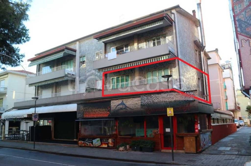 appartamento in vendita a Jesolo in zona Lido