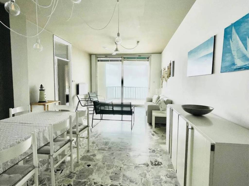 appartamento in vendita a Jesolo in zona Lido