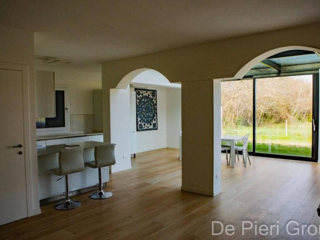 casa indipendente in vendita a Jesolo in zona Lido