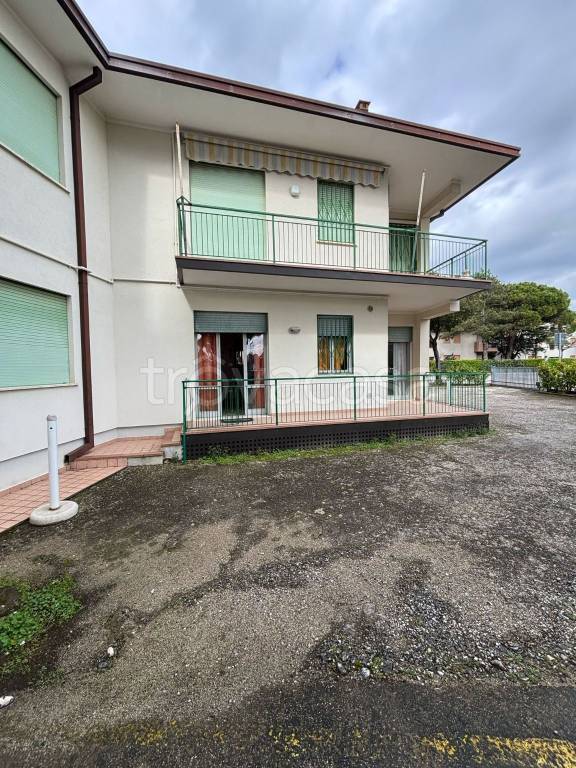 appartamento in vendita a Jesolo in zona Lido