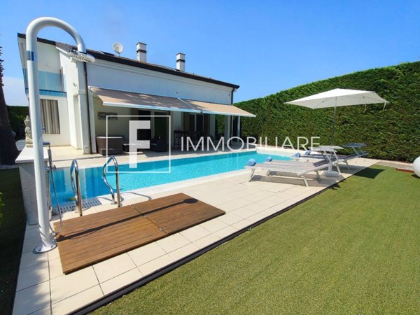 casa indipendente in vendita a Jesolo