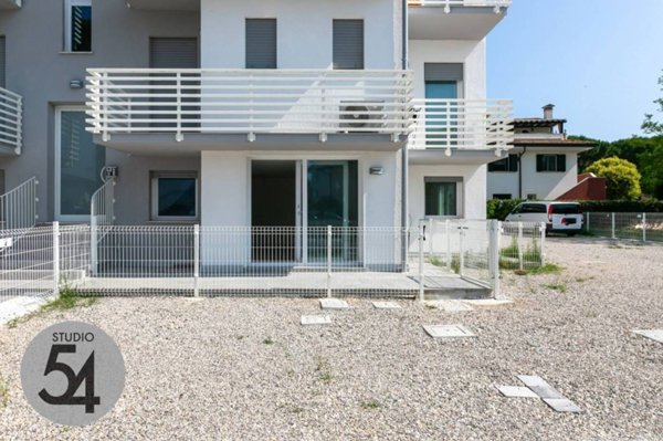 locale commerciale in vendita a Jesolo in zona Lido