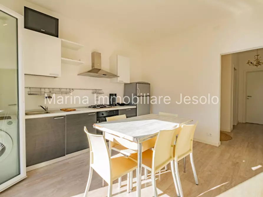 appartamento in vendita a Jesolo in zona Lido