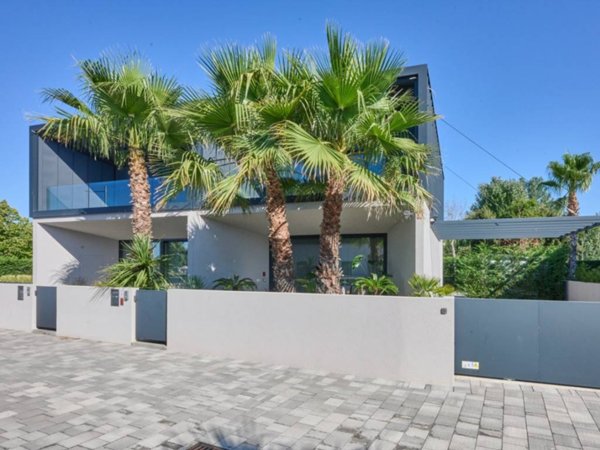 casa indipendente in vendita a Jesolo in zona Lido