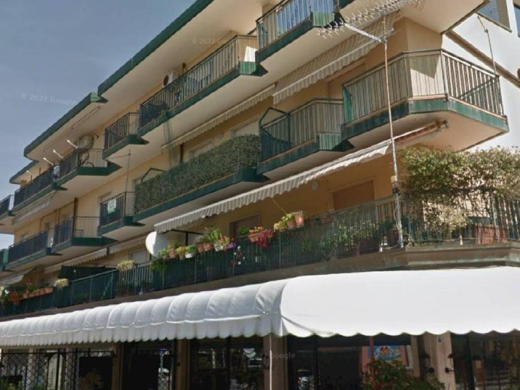 appartamento in vendita a Jesolo in zona Lido