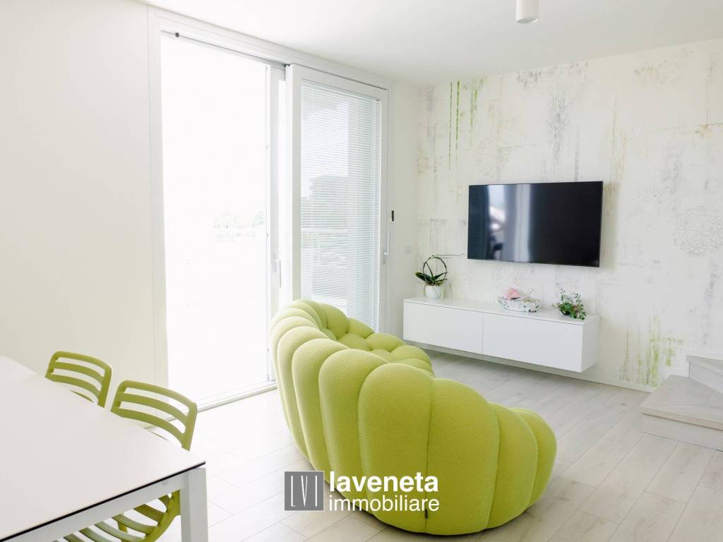 appartamento in vendita a Jesolo in zona Lido