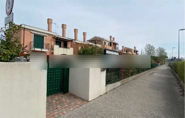 appartamento in vendita a Jesolo in zona Lido