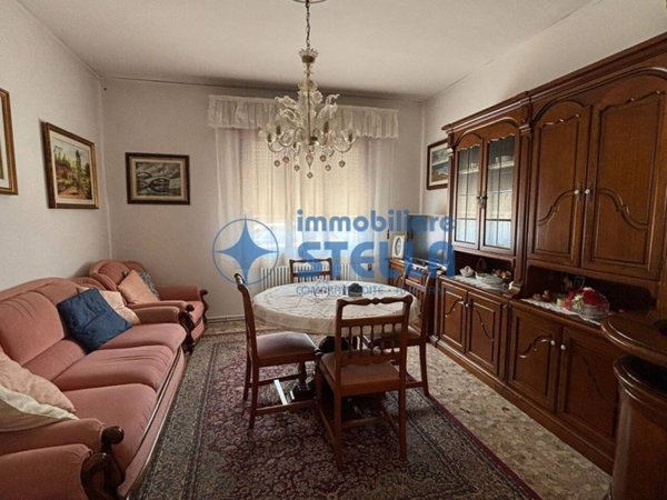 appartamento in vendita a Jesolo in zona Lido