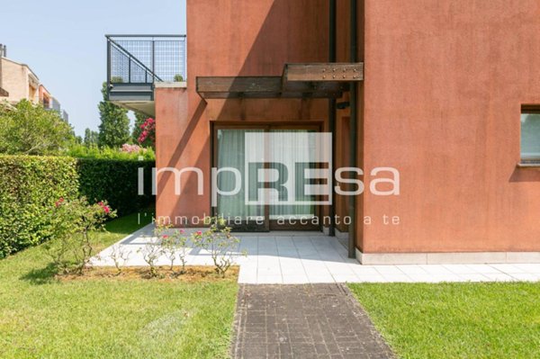 casa indipendente in vendita a Jesolo in zona Lido