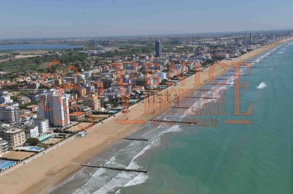 casa indipendente in vendita a Jesolo in zona Lido