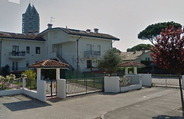 casa indipendente in vendita a Jesolo in zona Lido