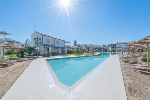 appartamento in vendita a Jesolo in zona Lido