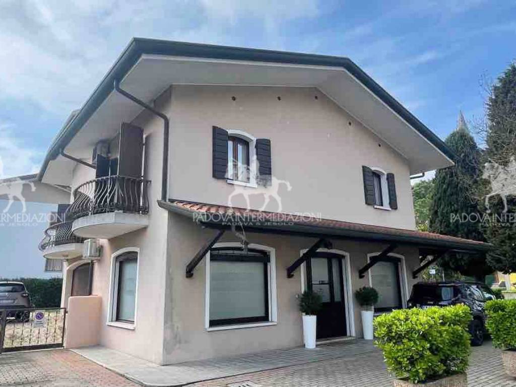casa indipendente in vendita a Jesolo