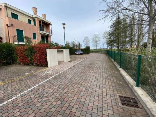 appartamento in vendita a Jesolo in zona Lido