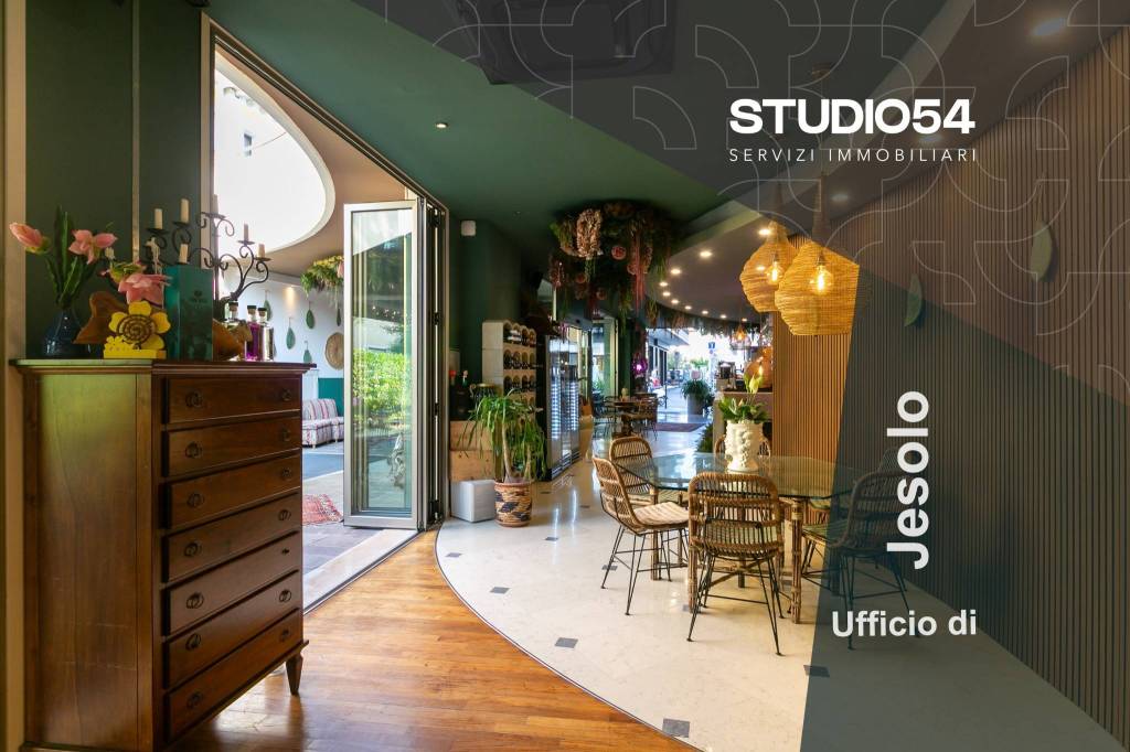 negozio in vendita a Jesolo in zona Lido