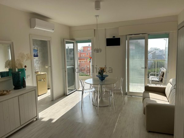 appartamento in vendita a Jesolo in zona Lido