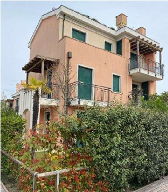 appartamento in vendita a Jesolo in zona Lido