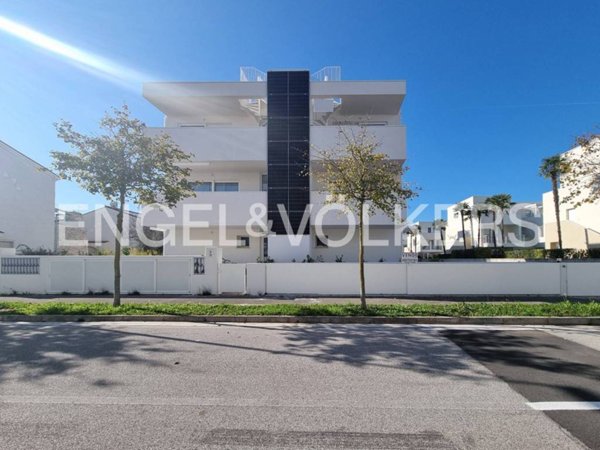 appartamento in vendita a Jesolo in zona Lido