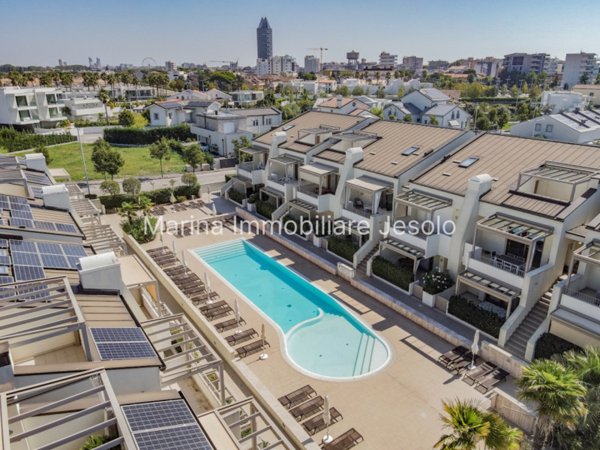 appartamento in vendita a Jesolo in zona Lido