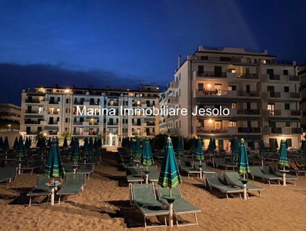 appartamento in vendita a Jesolo in zona Lido