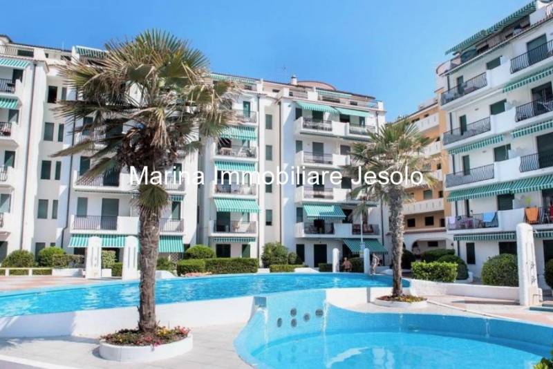 appartamento in vendita a Jesolo in zona Lido