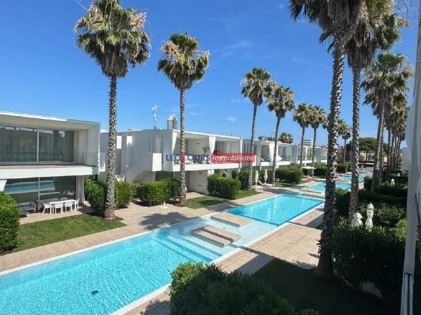 appartamento in vendita a Jesolo in zona Lido