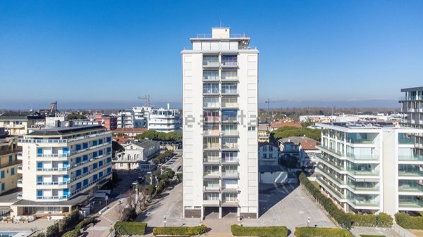 appartamento in vendita a Jesolo in zona Lido