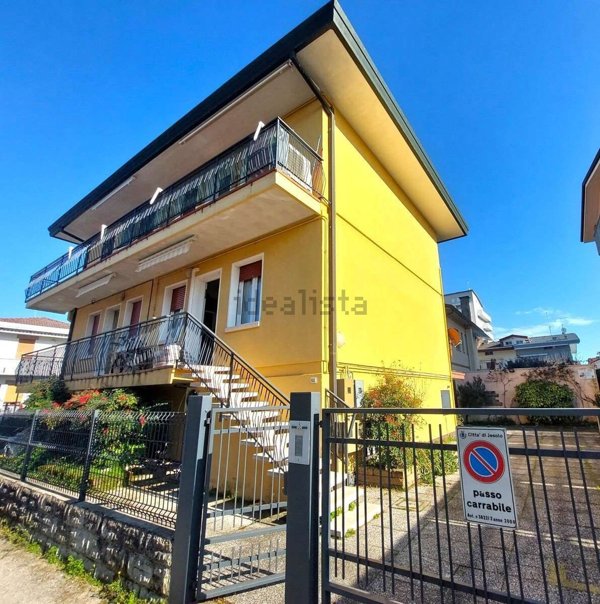 appartamento in vendita a Jesolo in zona Lido