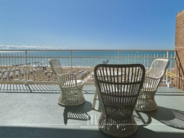 appartamento in vendita a Jesolo in zona Lido