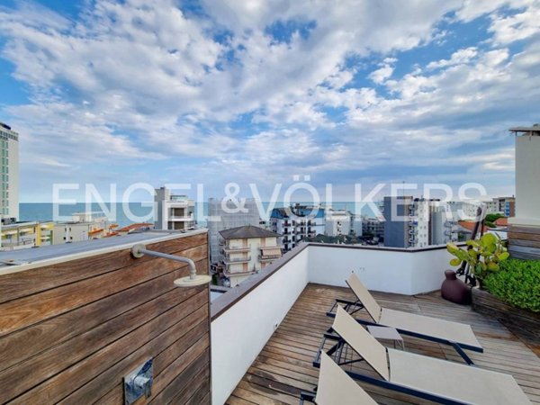 appartamento in vendita a Jesolo in zona Lido