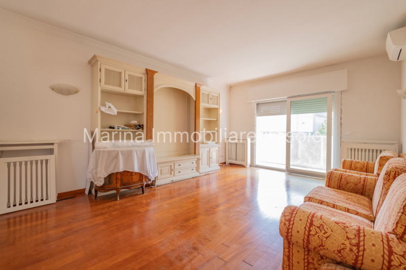 appartamento in vendita a Jesolo in zona Lido