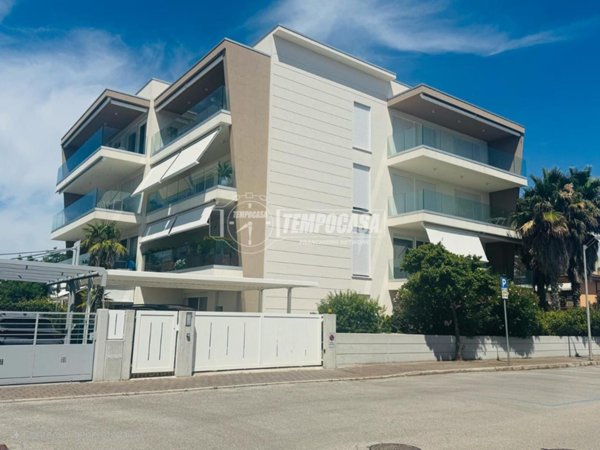 appartamento in vendita a Jesolo in zona Lido