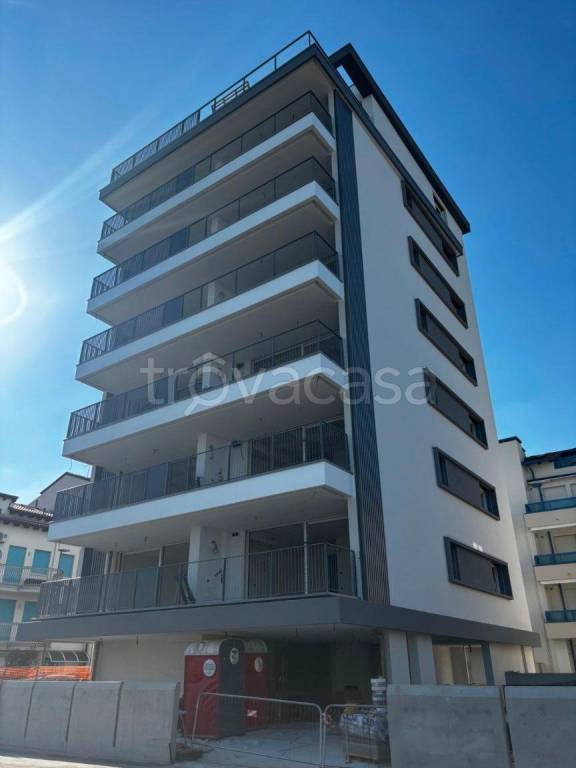 appartamento in vendita a Jesolo in zona Lido