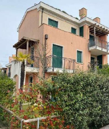 appartamento in vendita a Jesolo in zona Lido