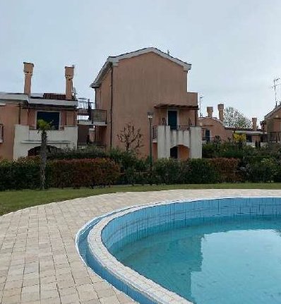 appartamento in vendita a Jesolo in zona Lido