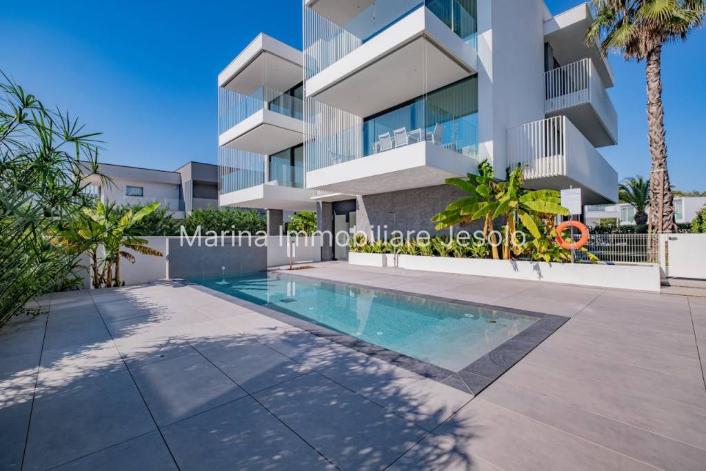 appartamento in vendita a Jesolo in zona Lido