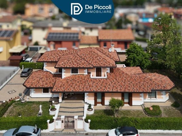 casa indipendente in vendita a Jesolo