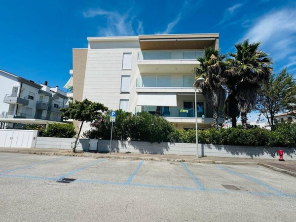 appartamento in vendita a Jesolo in zona Lido