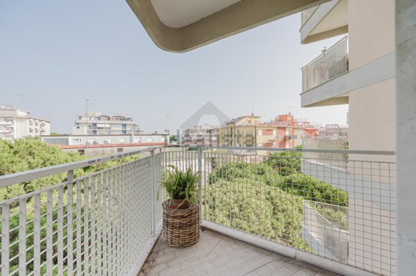 appartamento in vendita a Jesolo in zona Lido