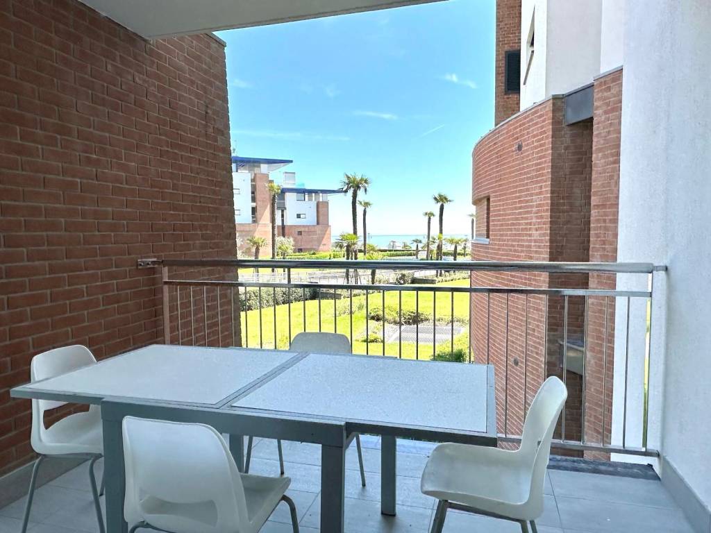 appartamento in vendita a Jesolo in zona Lido