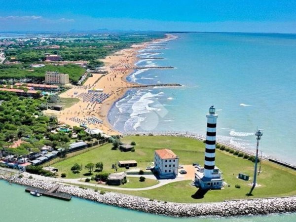 appartamento in vendita a Jesolo in zona Lido