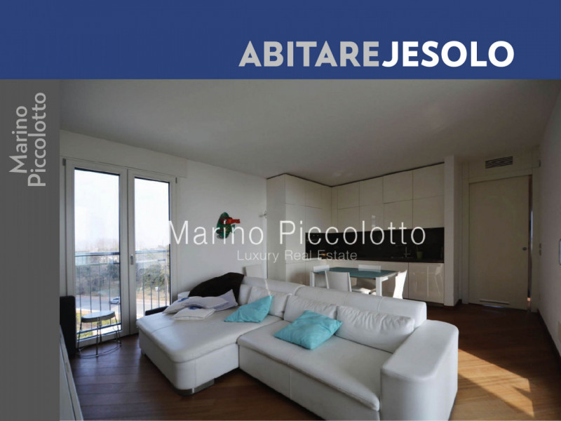 appartamento in vendita a Jesolo in zona Lido