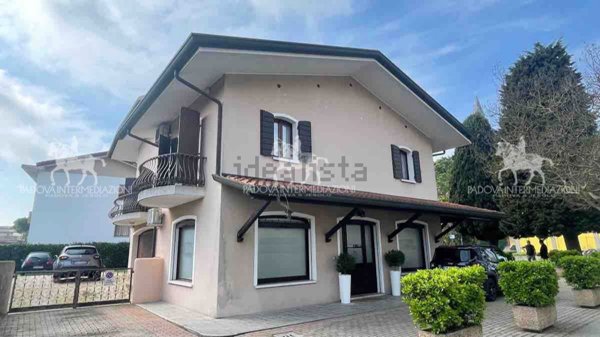 casa indipendente in vendita a Jesolo