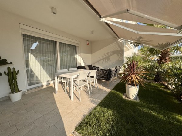 appartamento in vendita a Jesolo in zona Lido