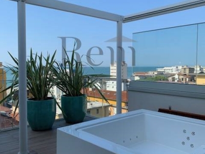 appartamento in vendita a Jesolo in zona Lido