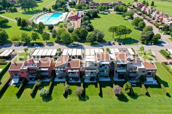 appartamento in vendita a Jesolo in zona Lido